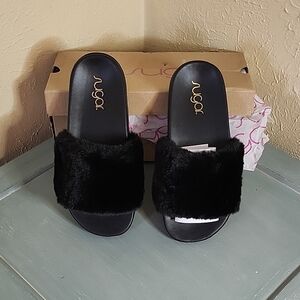 Sugar Black Classic Slippers for Versatile Wear